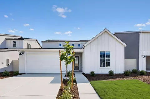 7724 Blackwater Valley Dr, Bakersfield, CA 93311