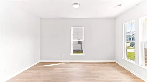 Living - 148 Como Dr, Pooler, GA 31322 photo 1 of 8