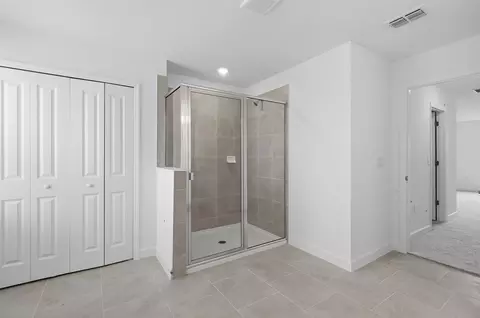 Bath - 3027 Pineberry Xing, Parrish, FL 34219 photo 1 of 3