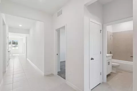 Entry Way - 4295 Darby Ct, Eustis, FL 32736 photo 1 of 1