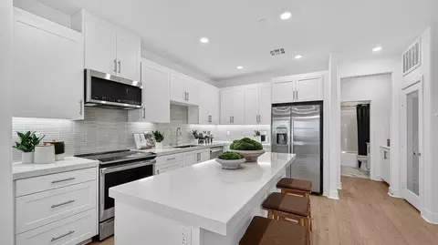 Kitchen - Avalon Blvd & E 213th St, Carson, CA 90745 photo 2 of 4