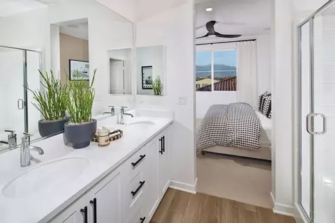Bath - 12634 Hampton Ave, Eastvale, CA 92880 photo 2 of 2