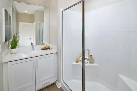 Bath - 12634 Hampton Ave, Eastvale, CA 92880 photo 1 of 2
