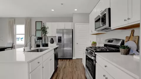 Kitchen - 15612 Postman Rd, Fishers, IN 46037 photo 5 of 8