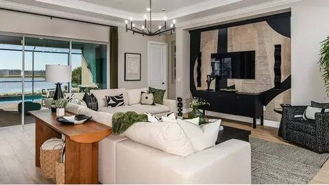 Living - 1009 Tassleflower Trl, Saint Cloud, FL 34771 photo 3 of 7