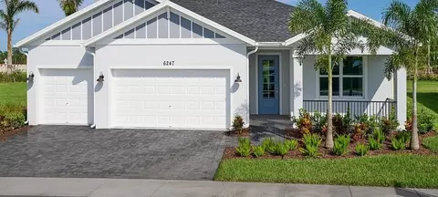 3235 Legends Preserve Dr, Daytona Beach, FL 32124