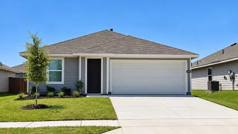 2233 Waylon Dr, Crowley, TX 76036