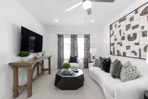 Living - 325 Vale Run, Kyle, TX 78640 photo 9 of 10