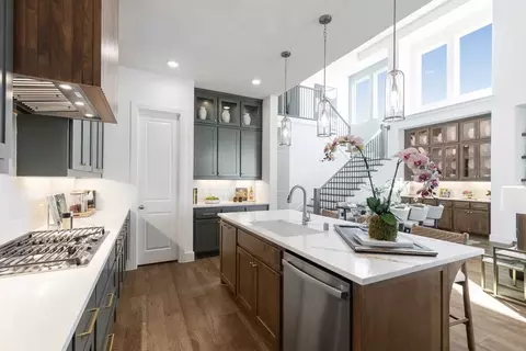 Kitchen - 325 Vale Run, Kyle, TX 78640 photo 5 of 9