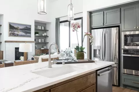 Kitchen - 325 Vale Run, Kyle, TX 78640 photo 7 of 9