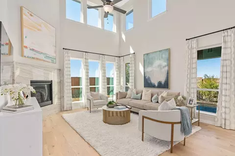 Living - 2101 Baxter Rd, Celina, TX 75009 photo 3 of 6