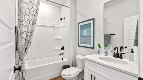 Bath - 18418 Spring Hill Dr, Saucier, MS 39574 photo 1 of 5