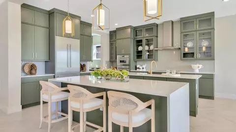 Kitchen - 8308 Golden Beach Ct, Parrish, FL 34219 photo 5 of 5