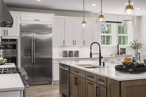 Kitchen - 2626 Two Rivers Blvd, Odenton, MD 21113 photo 5 of 8