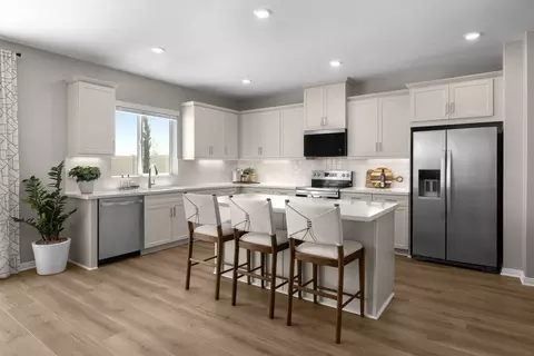 Kitchen - 1243 Trojan Cir, Perris, CA 92571 photo 11 of 15
