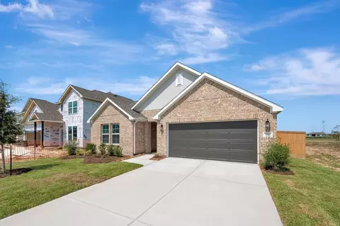 1911 Sleeping Hills Dr, Rosenberg, TX 77471