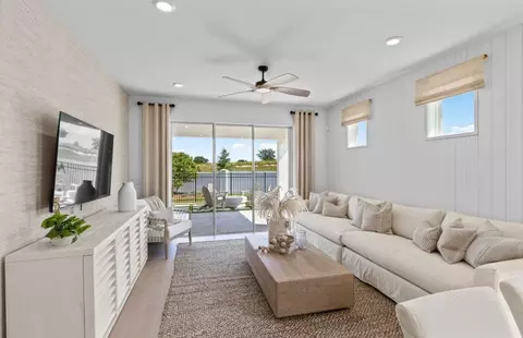 Living - 6852 Willow Bank Dr, Clermont, FL 34714 photo 4 of 4