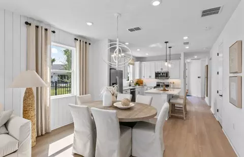 Dining - 6852 Willow Bank Dr, Clermont, FL 34714 photo 1 of 5
