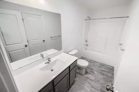 Bath - By Appointment Only, Codorus, PA 17362 photo 2 of 7