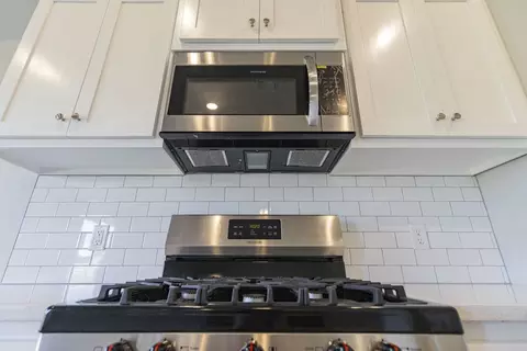 Kitchen - 2800 Heather Hvn, Moore, OK 73160 photo 10 of 19