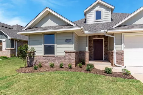 Exterior - 2800 Heather Hvn, Moore, OK 73160 photo 12 of 24