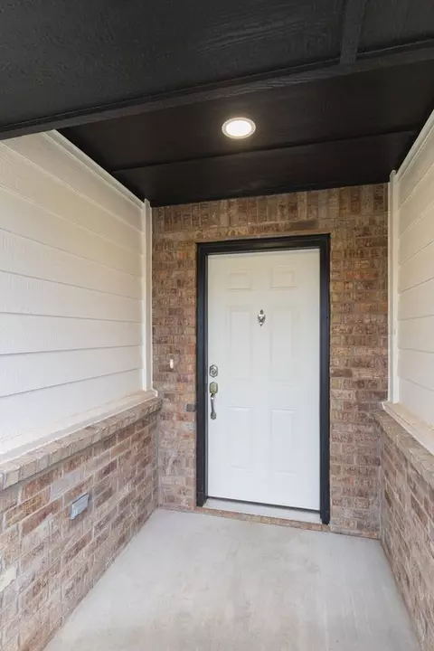 Exterior - 2800 Heather Hvn, Moore, OK 73160 photo 14 of 24