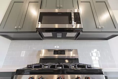 Kitchen - 2800 Heather Hvn, Moore, OK 73160 photo 3 of 19