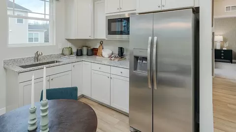 Kitchen - 17055 Gathering St, Boyds, MD 20841 photo 4 of 7