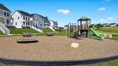 View/Area - 17055 Gathering St, Boyds, MD 20841 photo 3 of 5