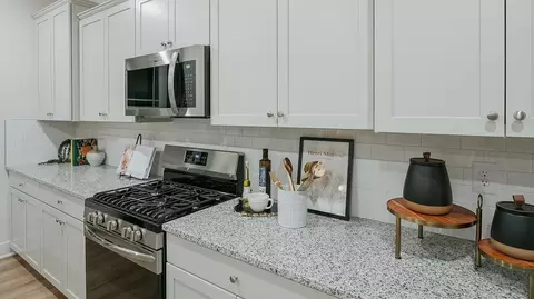 Kitchen - 17055 Gathering St, Boyds, MD 20841 photo 3 of 7