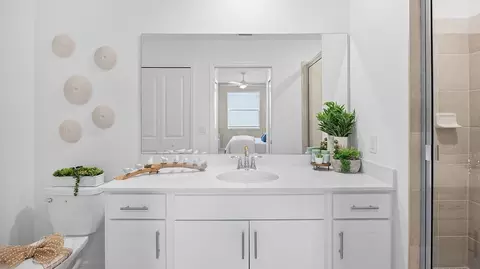Bath - 17121 Jadestone Ct, Venice, FL 34293 photo 1 of 4