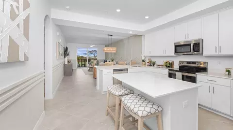 Kitchen - 17121 Jadestone Ct, Venice, FL 34293 photo 2 of 5