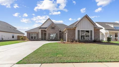 10264 Secretariat Blvd, Daphne, AL 36526