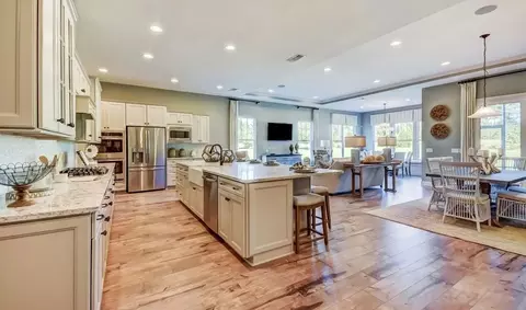 Kitchen - 21 Estuary Dr, Bluffton, SC 29909 photo 2 of 4