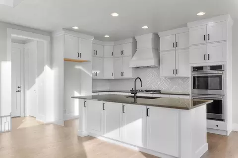 Kitchen - 6417 Vernon Dr, Eagle Mountain, UT 84005 photo 1 of 4
