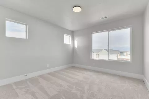 Bedroom - 6417 Vernon Dr, Eagle Mountain, UT 84005 photo 3 of 5