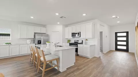 Kitchen - 5101 Cooper Hawk Dr, Katy, TX 77493 photo 3 of 3