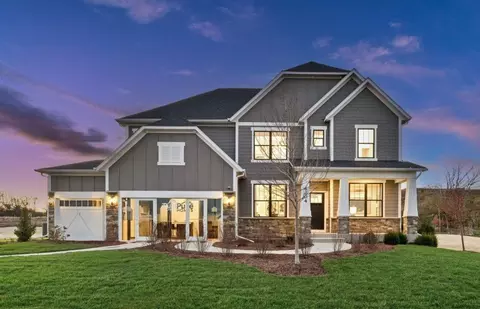 6204 Rivers Edge Dr, Lisle, IL 60532