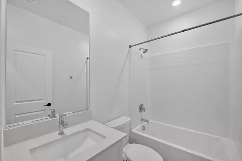 Bath - 1050 Main, El Cajon, CA 92021 photo 3 of 7