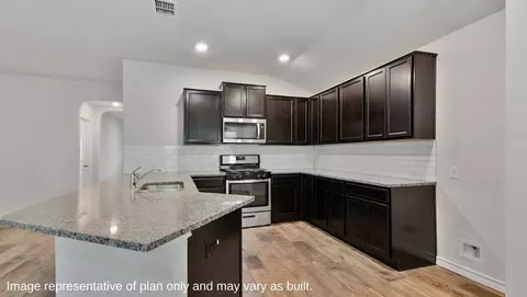 Kitchen - 12575 Thyme Pass, Converse, TX 78109 photo 2 of 6