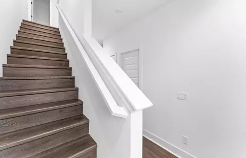 Entry Way - 128 Bridle Dr, Burbank, CA 91506 photo 2 of 2