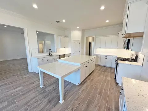 Kitchen - 134 Spring Grove Loop, Thibodaux, LA 70301 photo 4 of 4