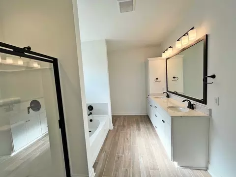 Bath - 134 Spring Grove Loop, Thibodaux, LA 70301 photo 2 of 4