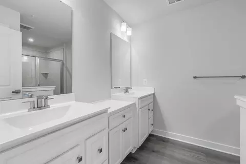 Bath - 8447 Cattail Way, Brandywine, MD 20613 photo 1 of 2