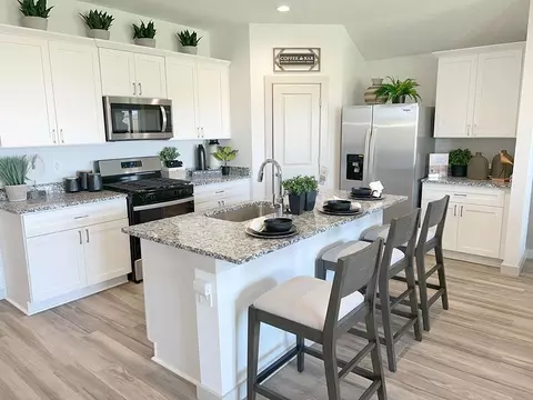 Kitchen - 2342 149th St, Lubbock, TX 79423 photo 3 of 4