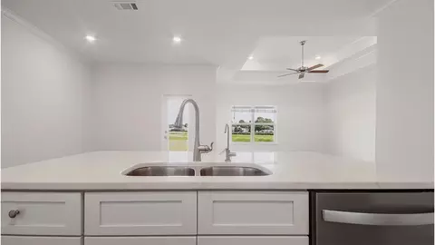 Kitchen - 140 Gray Owl Dr E, Freeport, FL 32439 photo 3 of 5
