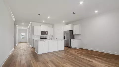 Entry Way - 140 Gray Owl Dr E, Freeport, FL 32439 photo 3 of 9
