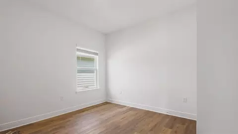 Bedroom - 140 Gray Owl Dr E, Freeport, FL 32439 photo 3 of 6