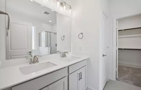 Bath - 3121 Royal Throne Ct, Denton, TX 76208 photo 1 of 1