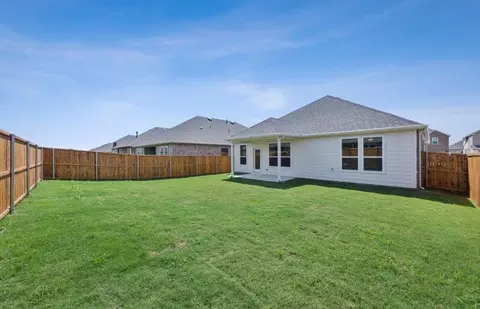 Exterior - 3121 Royal Throne Ct, Denton, TX 76208 photo 4 of 6